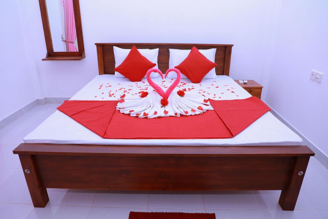 Ehala Family Rest Hotel Анурадхапура Екстериор снимка
