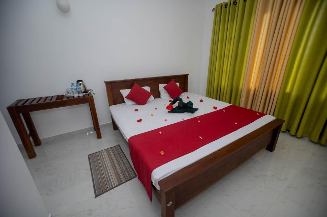Ehala Family Rest Hotel Анурадхапура Екстериор снимка