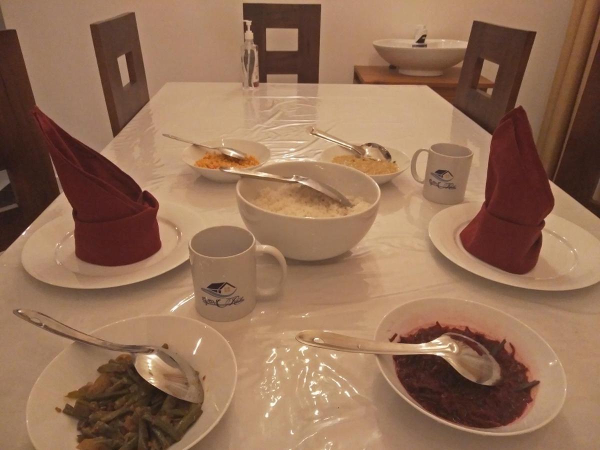 Ehala Family Rest Hotel Анурадхапура Екстериор снимка