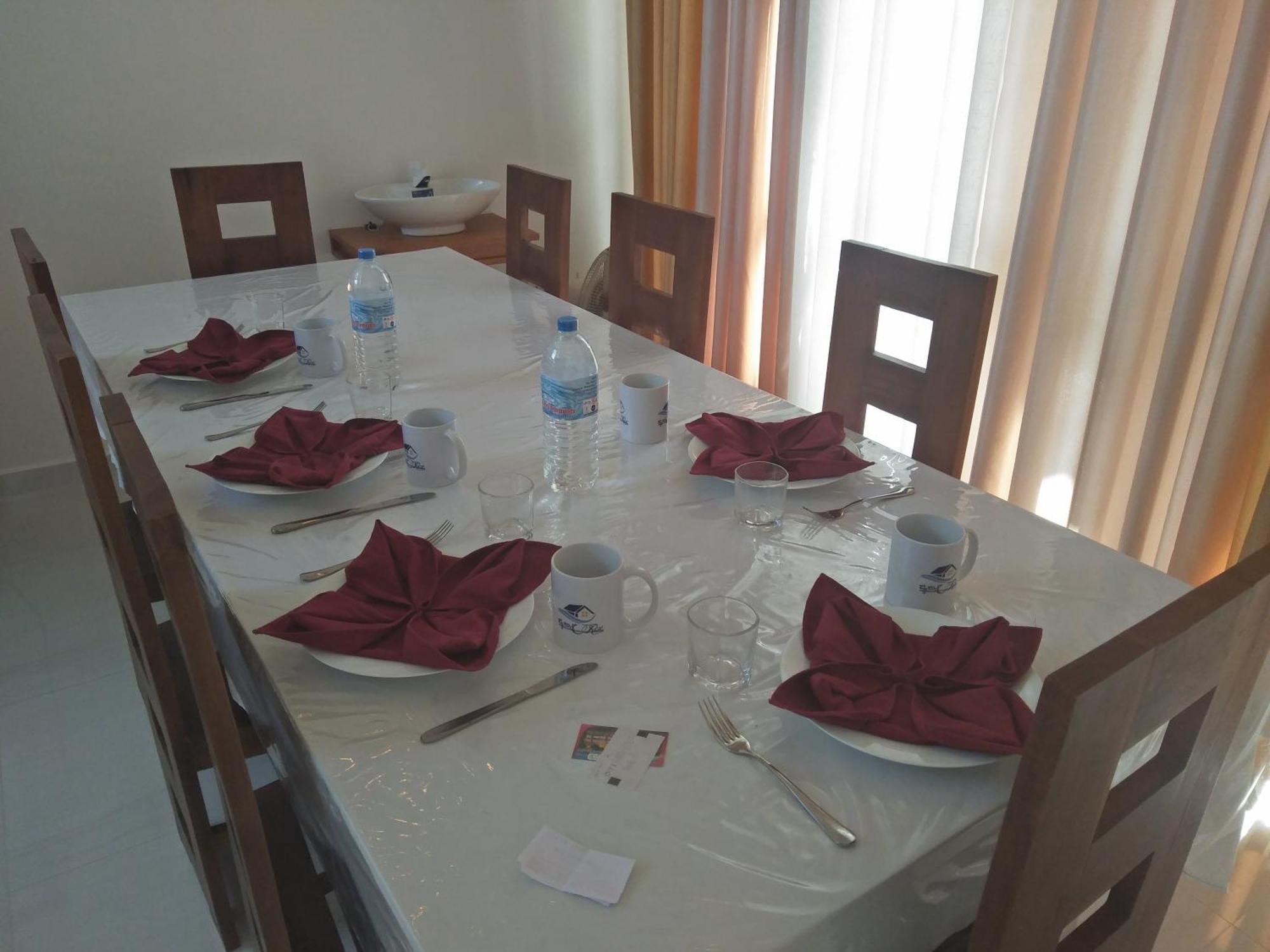 Ehala Family Rest Hotel Анурадхапура Екстериор снимка